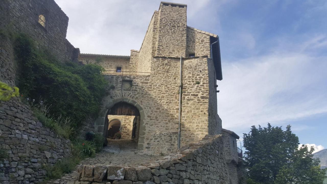 Chateau Du Poet-Celard Le Poët-Célard Exterior foto